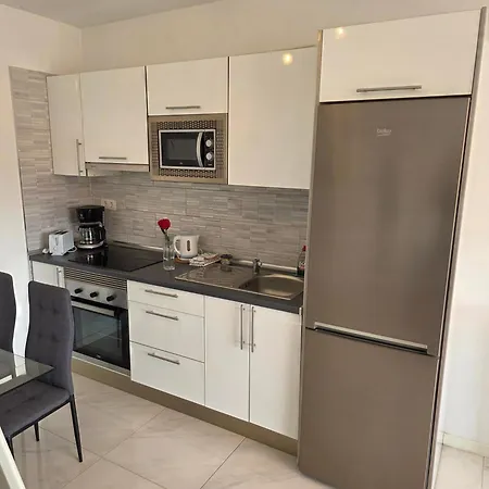 Ocean View With Breathtaking Sea View, Family Friendly, Terrace, Wifi, Sat-tv 아데제
