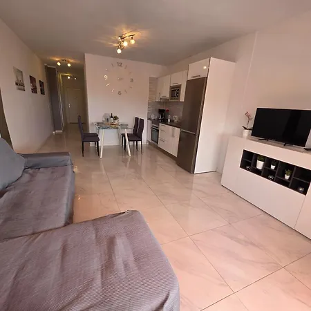 Ocean View With Breathtaking Sea View, Family Friendly, Terrace, Wifi, Sat-tv 아파트 *