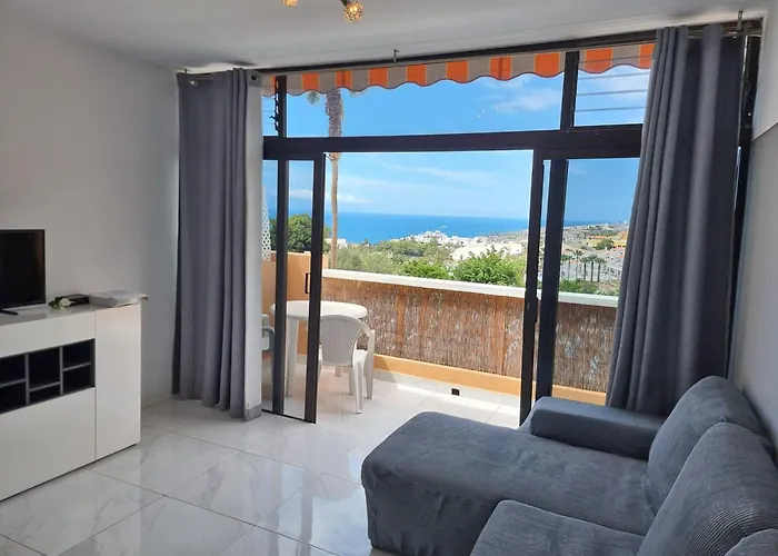 Ocean View With Breathtaking Sea View, Family Friendly, Terrace, Wifi, Sat-tv アパート *