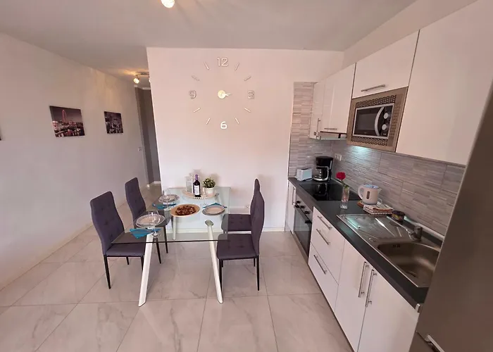 Апартаменты Ocean View With Breathtaking Sea View, Family Friendly, Terrace, Wifi, Sat-tv