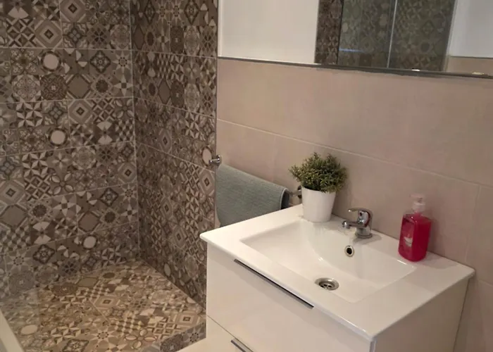 Апартаменты Ocean View With Breathtaking Sea View, Family Friendly, Terrace, Wifi, Sat-tv