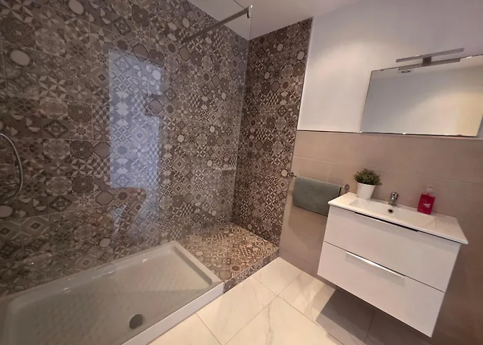 Апартаменты Ocean View With Breathtaking Sea View, Family Friendly, Terrace, Wifi, Sat-tv