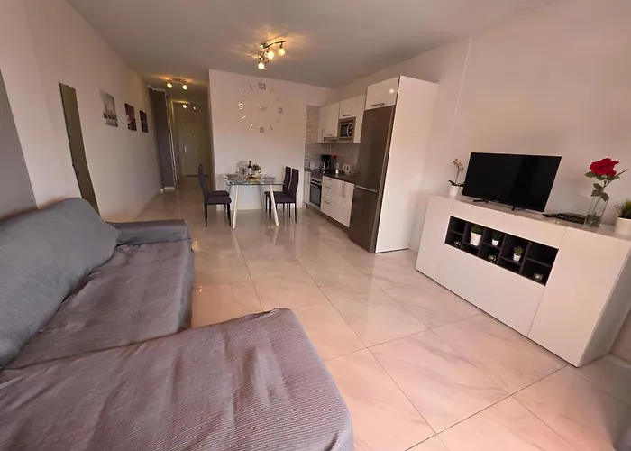 Ocean View With Breathtaking Sea View, Family Friendly, Terrace, Wifi, Sat-tv Апартаменты *